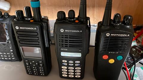 摩托罗拉GP338对讲机MDC1200信令与森海克斯8800通信的软件设计方案